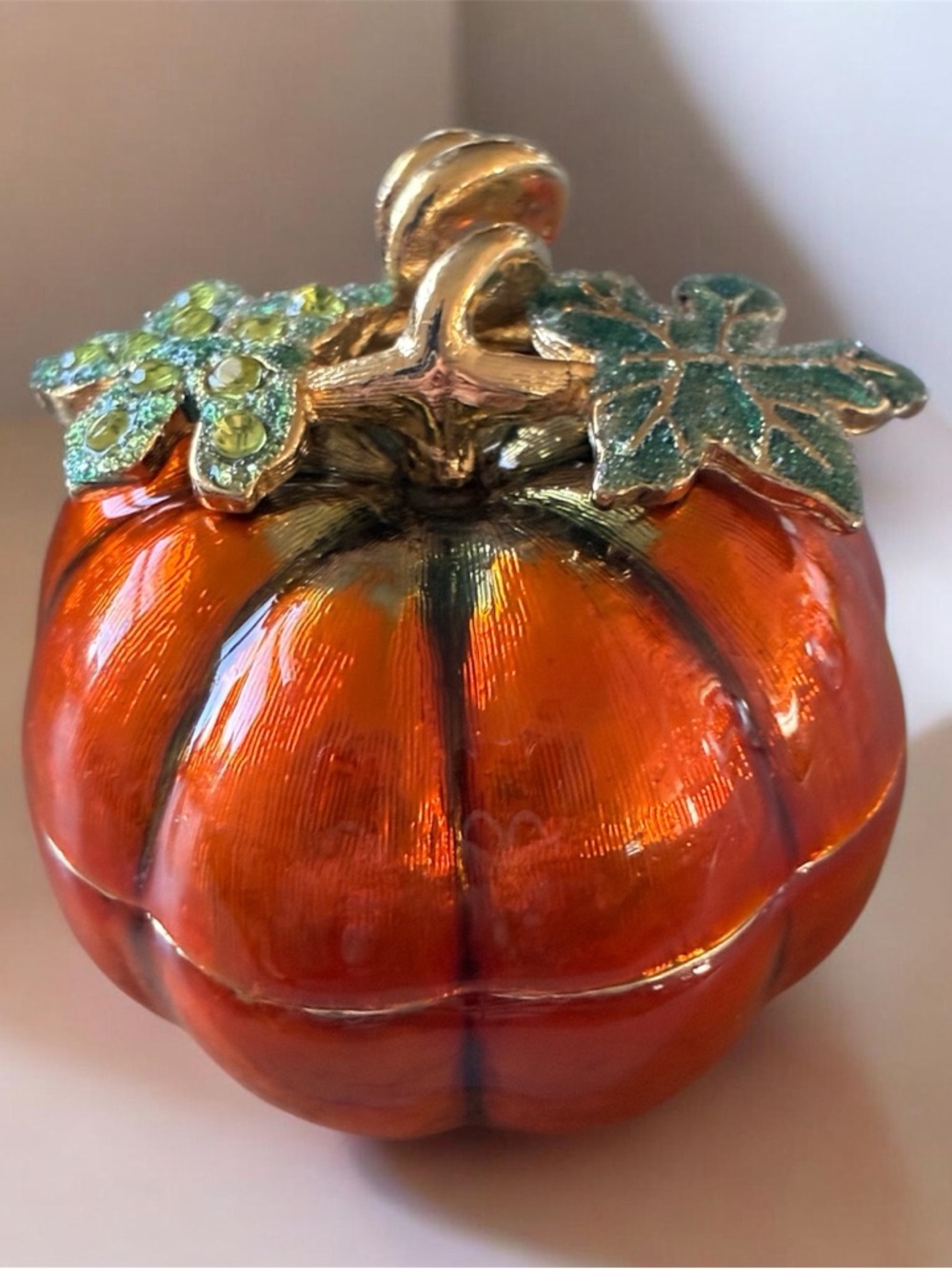 Monet Pumpkin Trinket Box Enamel Hinged 2010 Gold Tone Mouse